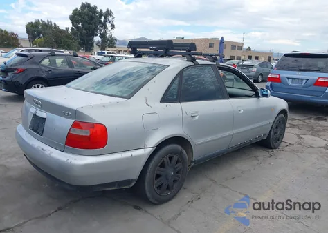 1999 Audi A4 1.8 T z USA, uszkodzony, nr VIN WAUCB28D4XA046068